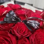 99-rose-bouquet-ribbon-close-up